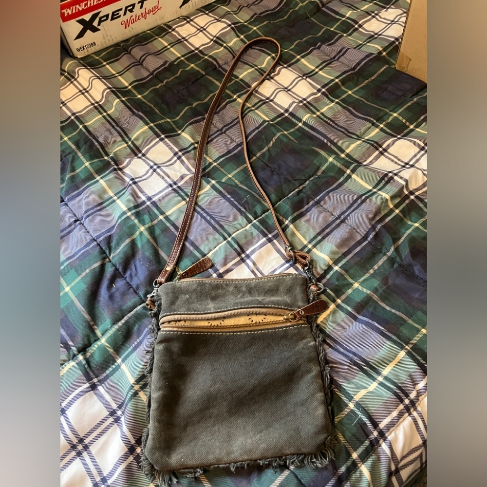 Geometric Pattern Purse - image 5